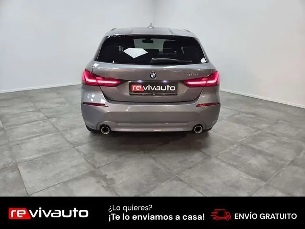 Usado BMW 118 150 CV (110 kW) 2022 Gris Utilitario