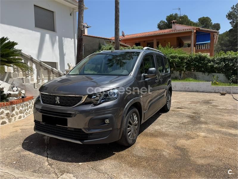 Gris / plata Usado 2018 Peugeot Rifter GT-line Monovolumen | 13.700 € (Super precio) - Imagen 1/4