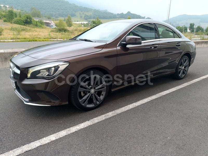 Marrón Usado 2017 Mercedes CLA200 Berlina | 16.490 € (Buen precio) - Imagen 1/4
