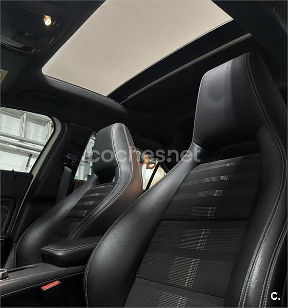 Usado Mercedes A180 109 CV (80 kW) 2018 Blanco Berlina