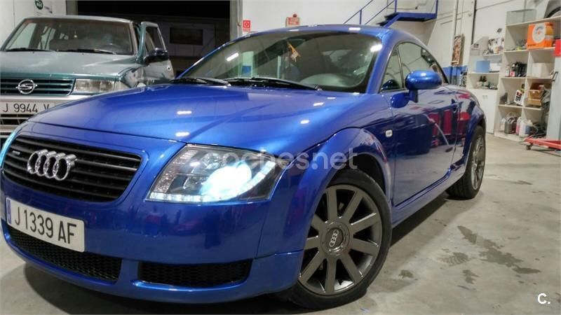 Usado Audi TT 225 CV (165 kW) 2000 Azul Coupe