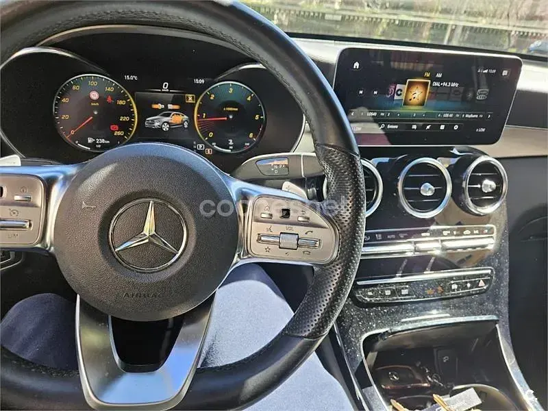 Usado Mercedes GLC300 245 CV (180 kW) 2020 Gris / plata SUV
