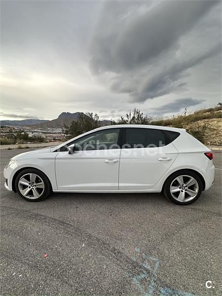 Usado Seat Leon FR 150 CV (110 kW) 2015 Blanco Berlina
