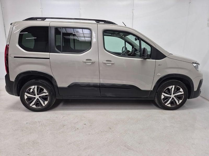 Usado Peugeot Rifter GT 130 CV (95 kW) 2022 Beige Monovolumen
