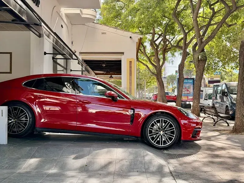 Usado Porsche Panamera 4S 440 CV (323 kW) 2017 Granate Utilitario