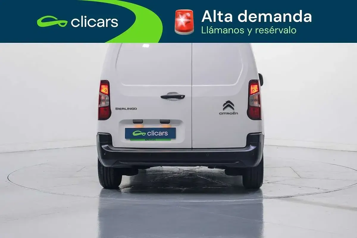 Usado Citroën Berlingo 102 CV (75 kW) 2021 Blanco Monovolumen