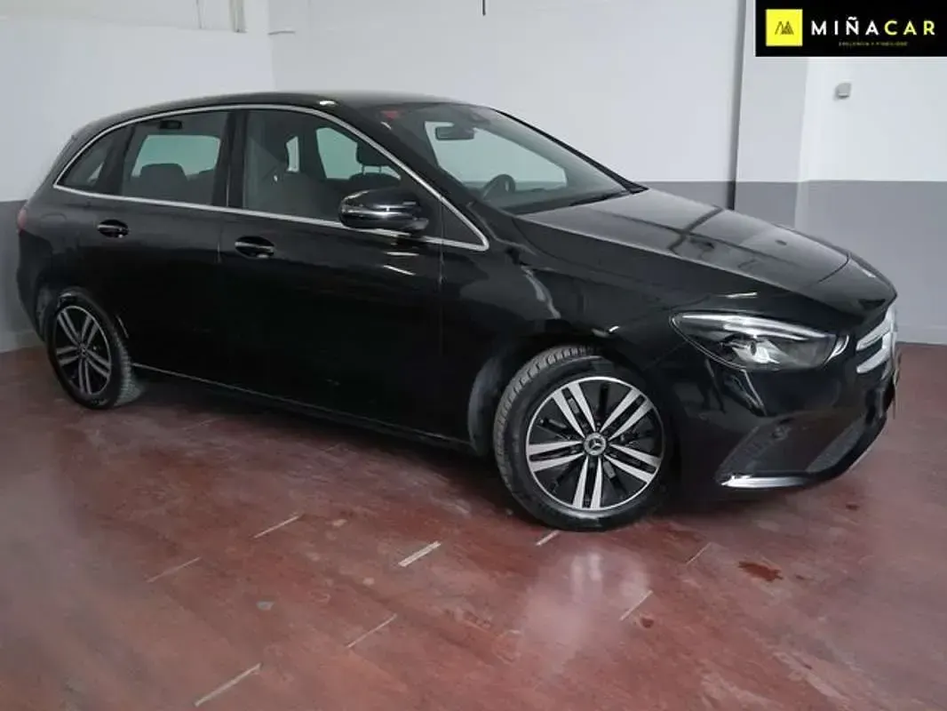 Usado Mercedes B250e 218 CV (160 kW) 2022 Negro Utilitario