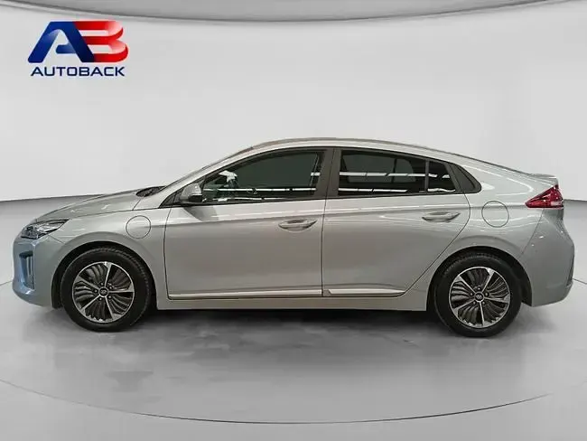 Usado Hyundai Ioniq 141 CV (103 kW) 2021 Gris / plata Utilitario