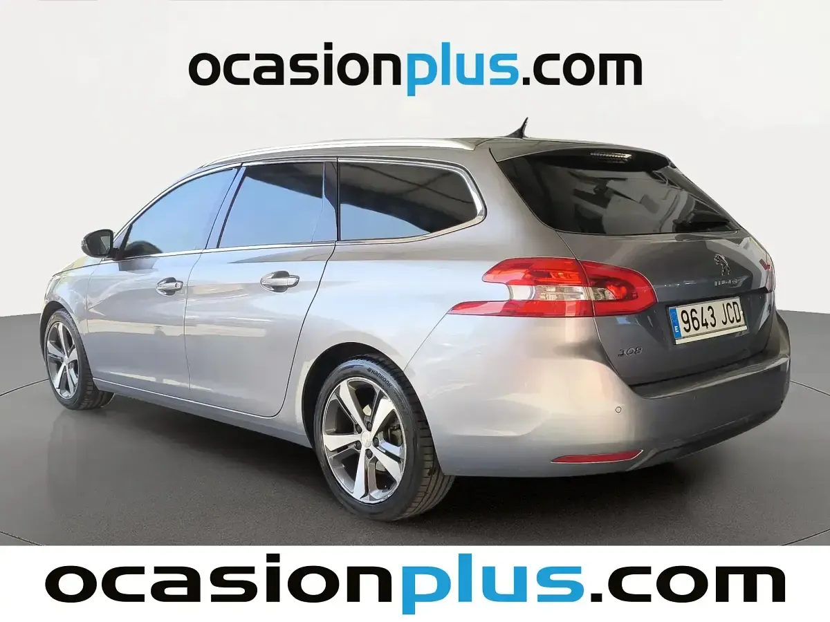 Usado Peugeot 308 Allure 115 CV (84 kW) 2015 Gris Familiar