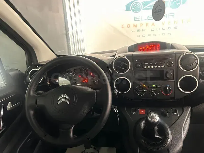 Usado Citroën Berlingo Live 75 CV (55 kW) 2018 Blanco Monovolumen