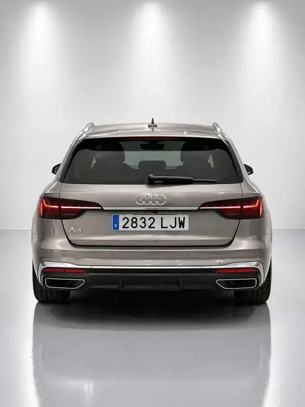 Usado Audi A4 S-Line 150 CV (110 kW) 2021 Gris Familiar