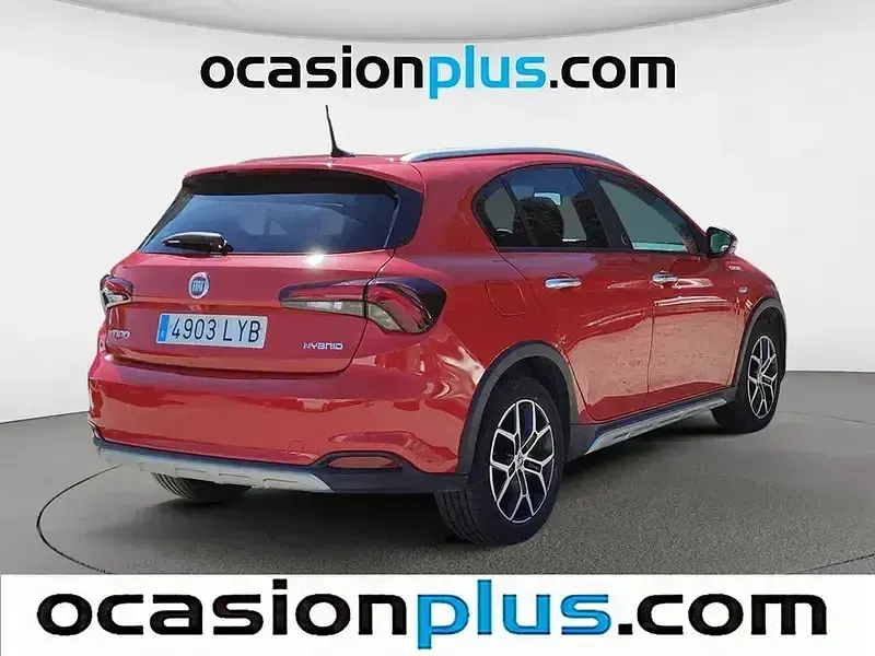 Usado Fiat Tipo Red 130 CV (95 kW) 2022 Rojo Berlina