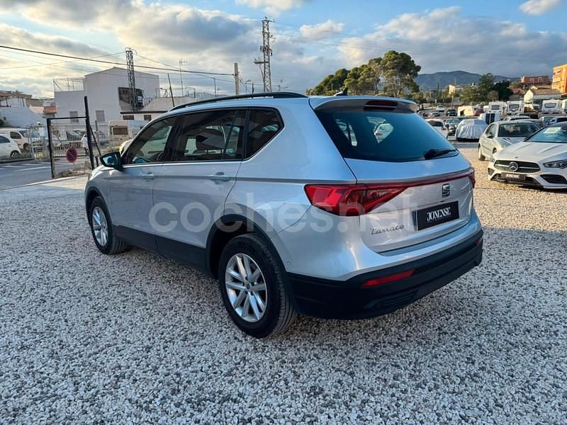 Usado Seat Tarraco Style 150 CV (110 kW) 2022 Gris / plata SUV