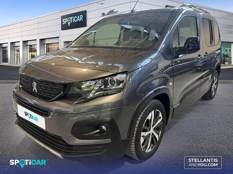Usado Peugeot Rifter GT 130 CV (95 kW) 2022 Gris Monovolumen