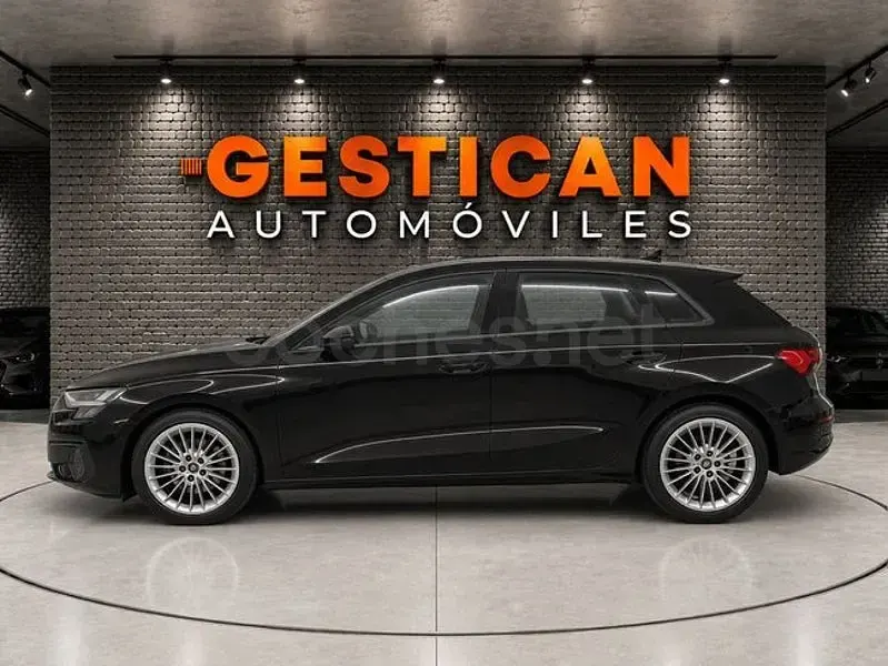 Usado Audi A3 Advanced Plus 110 CV (80 kW) 2022 Negro Berlina
