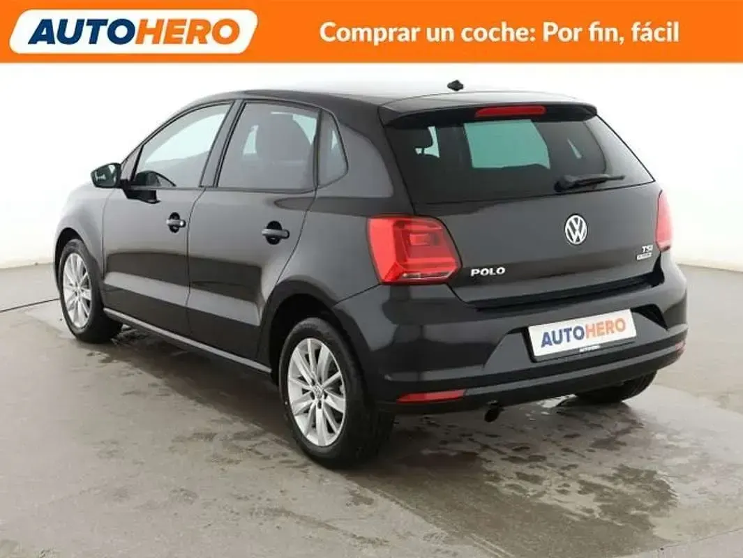 Begagnad VW Polo Sport 90 HK (66 kW) 2014 Svart Sedan