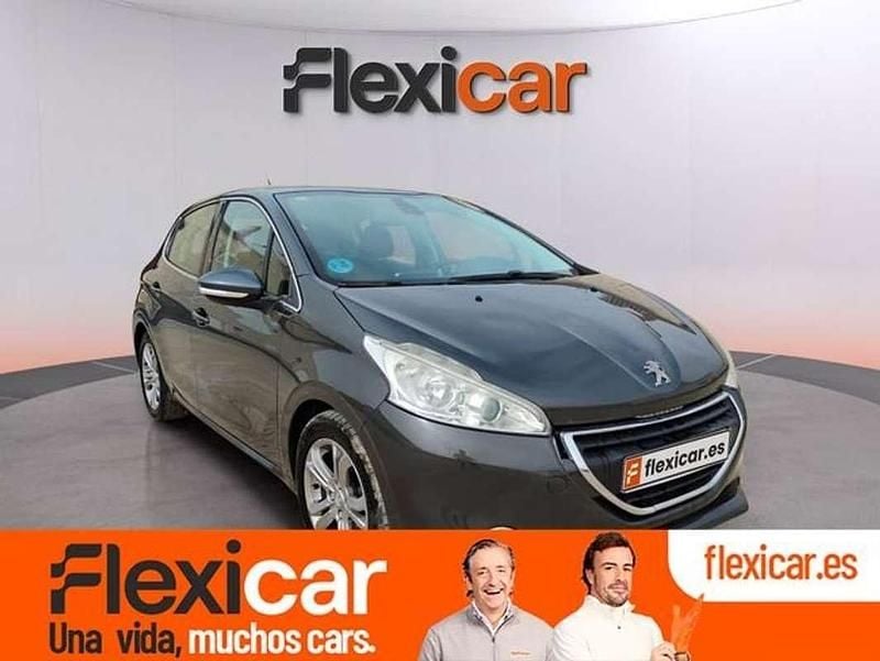 Usado Peugeot 208 Allure 120 CV (88 kW) 2015 Utilitario