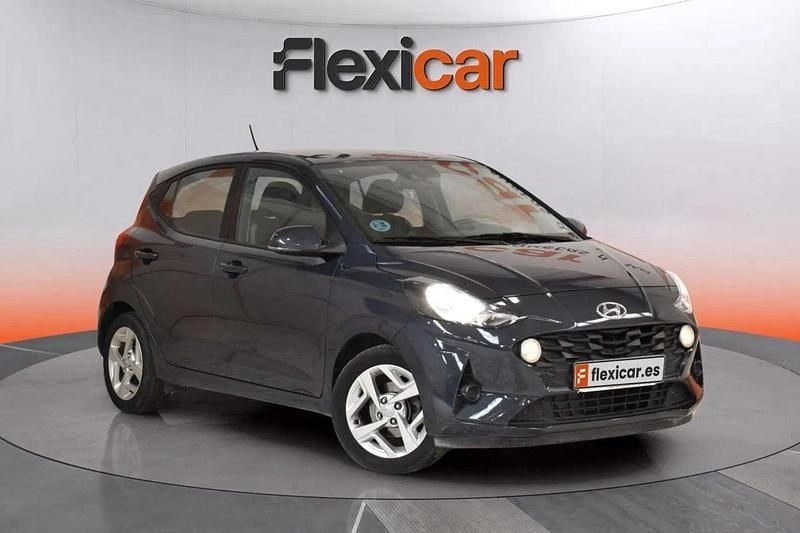 Gris Usado 2022 Hyundai i10 Utilitario | 11.890 € (Buen precio) - Imagen 1/4