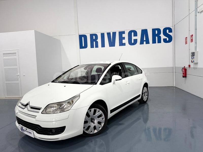 Blanco Usado 2007 Citroën C4 VTR Sport Berlina | 3590 € (Un poco caro) - Imagen 1/4