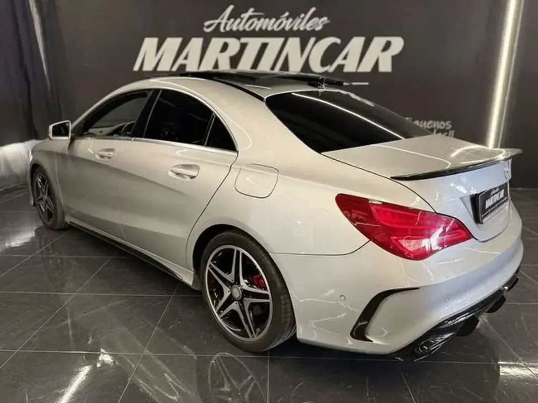 Usado Mercedes C220 AMG line 155 CV (114 kW) 2013 Gris Coupe