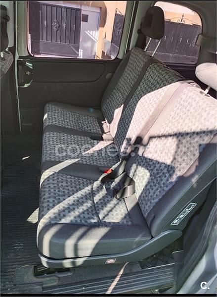 Usado Mercedes Vaneo 91 CV (66 kW) 2005 Gris / plata Monovolumen