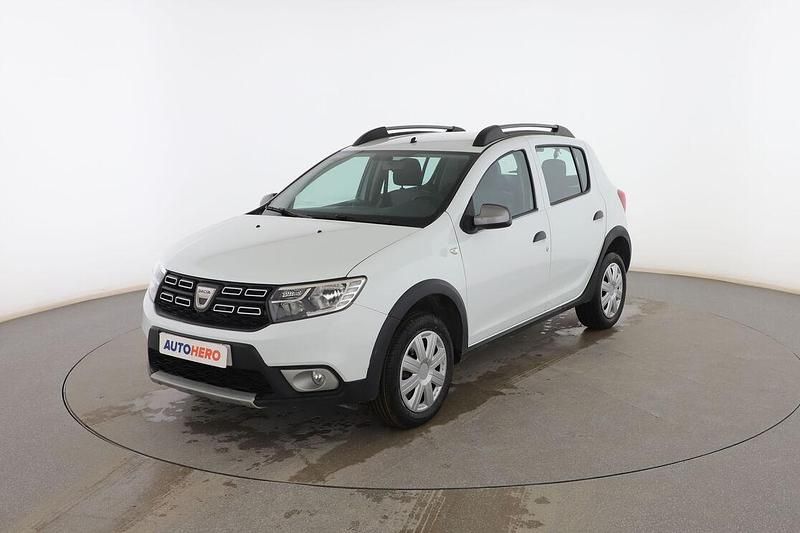 Usado Dacia Sandero Essentiel 90 CV (66 kW) 2019 Blanco Utilitario