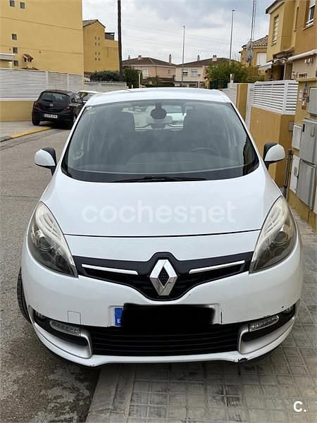 Usado Renault Scénic III Expression 110 CV (80 kW) 2014 Blanco Monovolumen
