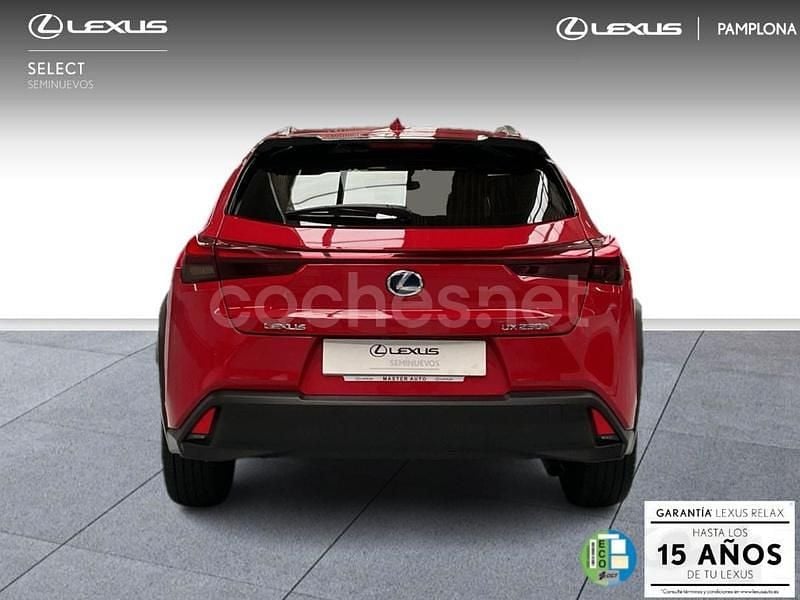 Usado Lexus UX Business Edition 184 CV (135 kW) 2021 Granate SUV