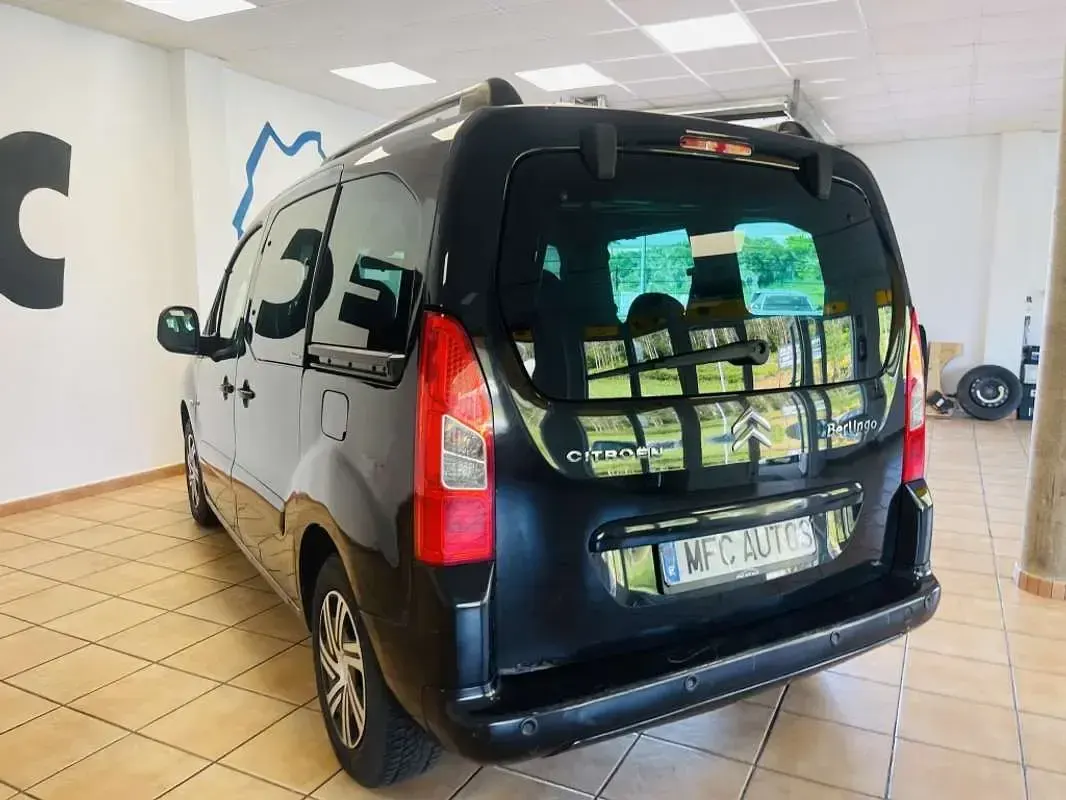 Usado Citroën Berlingo 90 CV (66 kW) 2010 Negro Monovolumen
