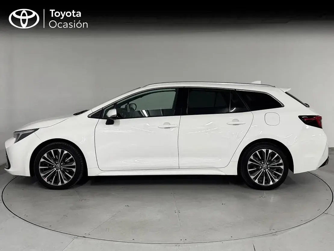 Usado Toyota Corolla Sport 140 CV (102 kW) 2023 Blanco classic Familiar