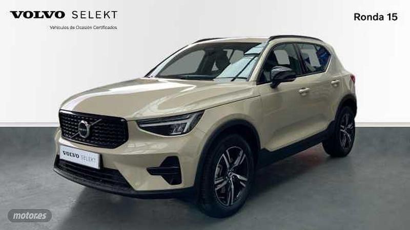 Nuevo Volvo XC40 Plus 2025 Beige SUV