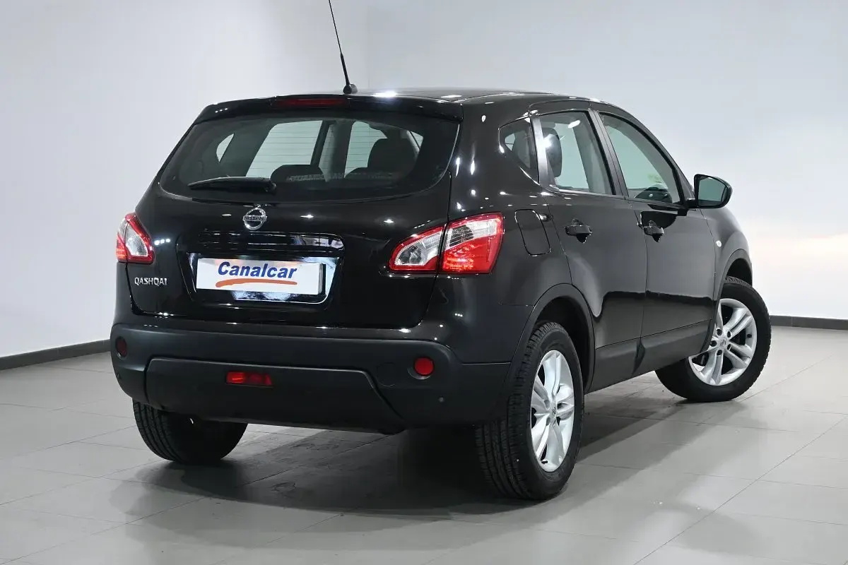 Usado Nissan Qashqai Acenta 140 CV (102 kW) 2011 Negro SUV