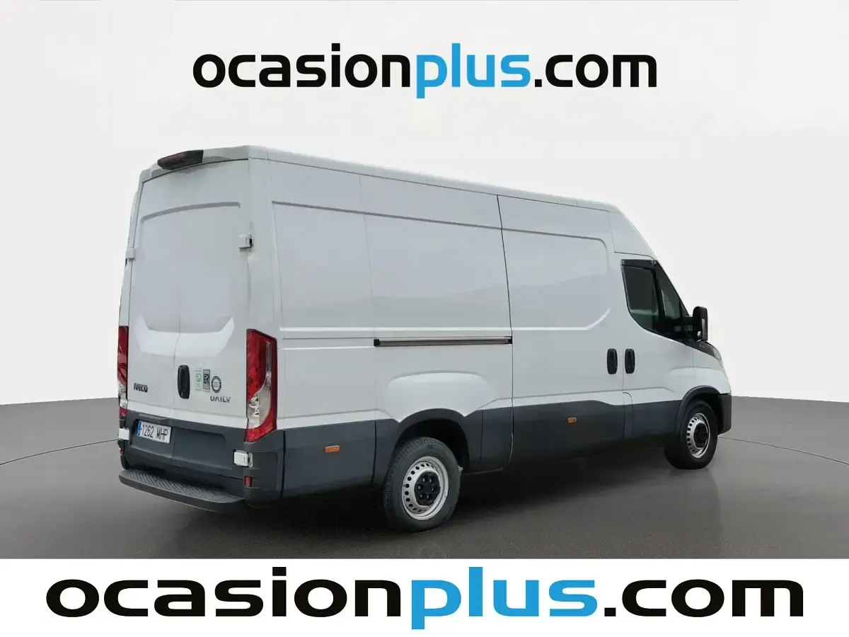 Używany Iveco Daily 156 KM (114 kW) 2023 Biały Kombi