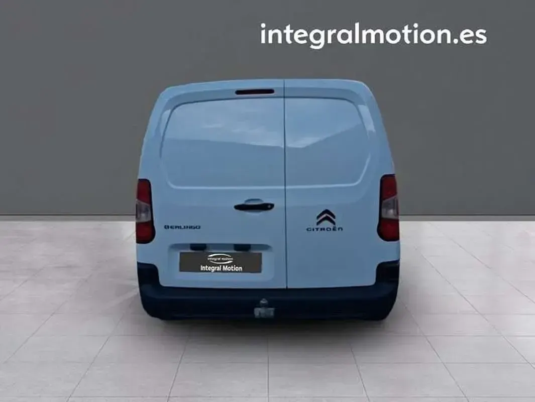 Usado Citroën Berlingo 102 CV (75 kW) 2021 Blanco Monovolumen
