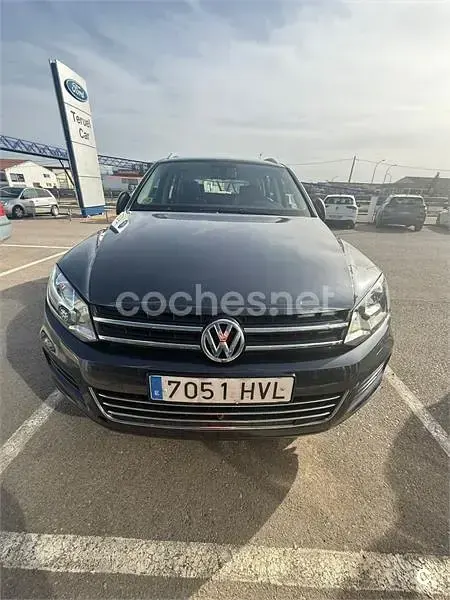 Usado VW Touareg 204 CV (150 kW) 2014 Gris / plata SUV