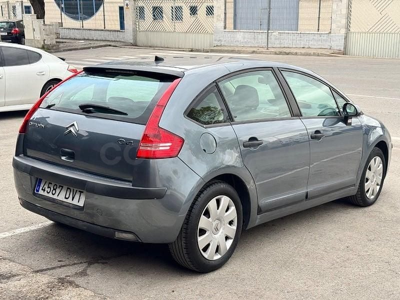 Usado Citroën C4 110 CV (80 kW) 2006 Gris / plata Berlina