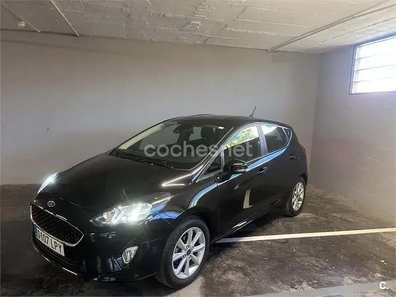 Usado Ford Fiesta Trend 75 CV (55 kW) 2021 Negro Utilitario