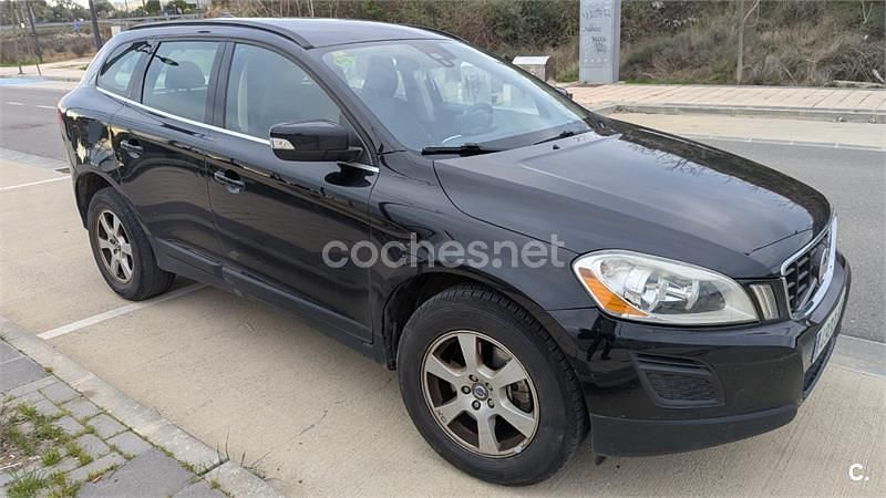 Usado Volvo XC60 Momentum 136 CV (100 kW) 2011 Negro SUV