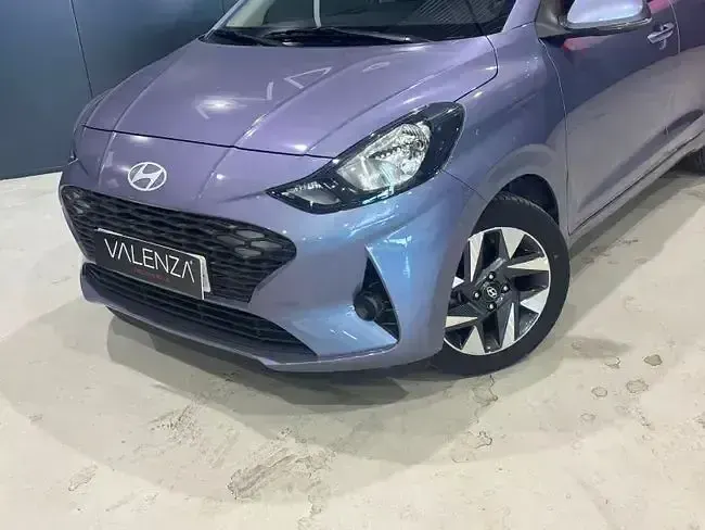 Usado Hyundai i10 63 CV (46 kW) 2025 Azul Utilitario