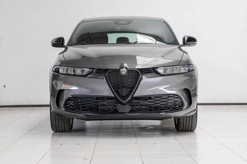 Usado Alfa Romeo Tonale Sprint 131 CV (96 kW) 2024 Gris SUV