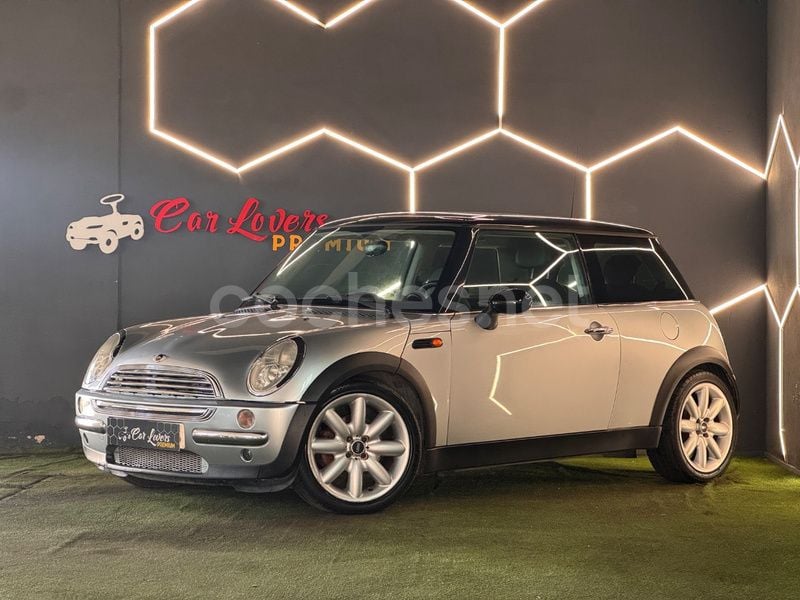 Usado Mini Cooper 120 CV (88 kW) 2007 Gris / plata Utilitario