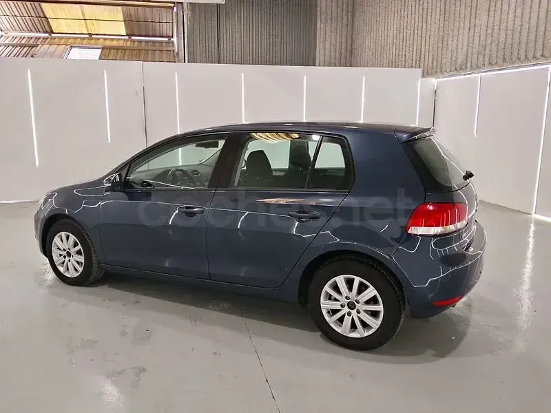 Usado VW Golf VI Advance 105 CV (77 kW) 2009 Gris / plata Utilitario