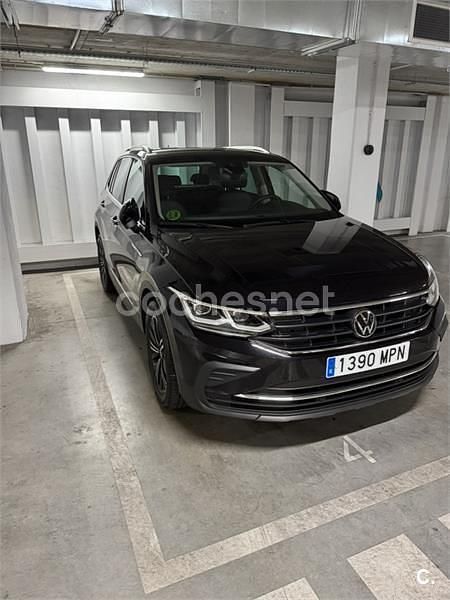 Usado VW Tiguan Life 150 CV (110 kW) 2024 Negro SUV
