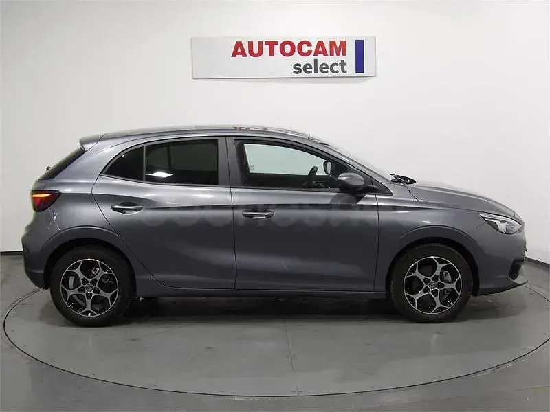Usado MG MG3 Luxury 195 CV (143 kW) 2026 Gris / plata Utilitario