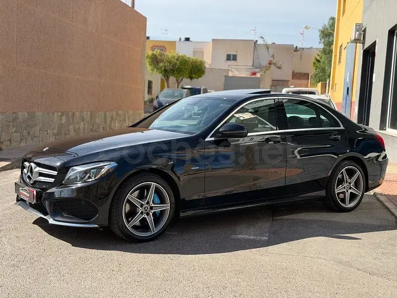 Usado Mercedes C350e 279 CV (205 kW) 2018 Negro Berlina
