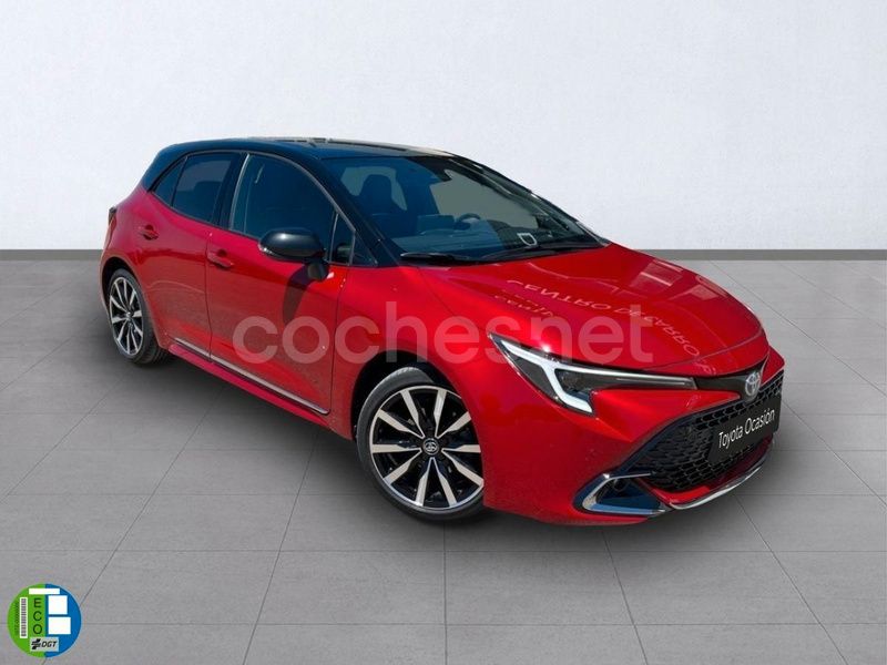 Rojo Usado 2024 Toyota Corolla Edition Berlina | 30.400 € - Imagen 1/4