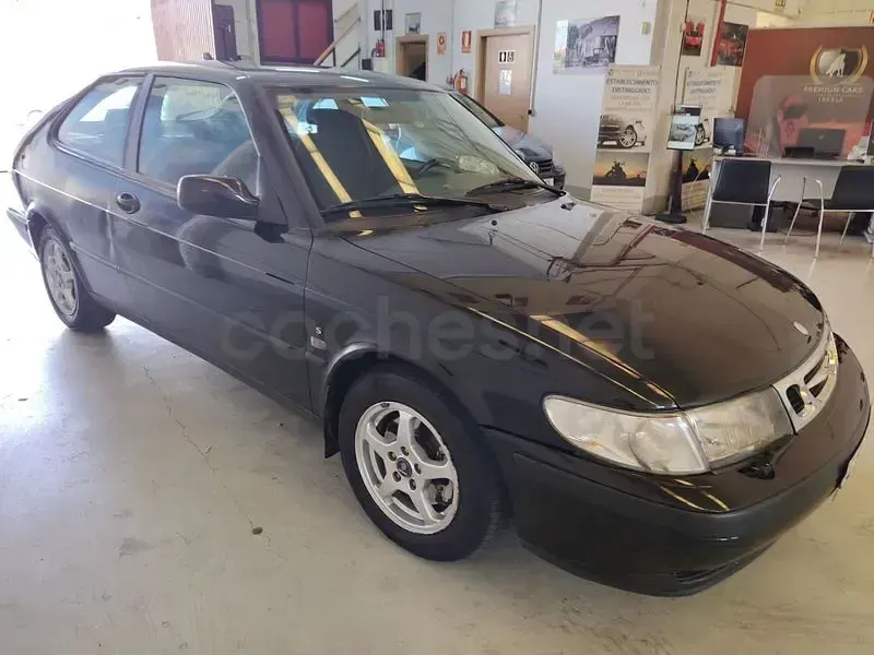 Usado Saab 9-3 125 CV (91 kW) 2002 Negro Berlina