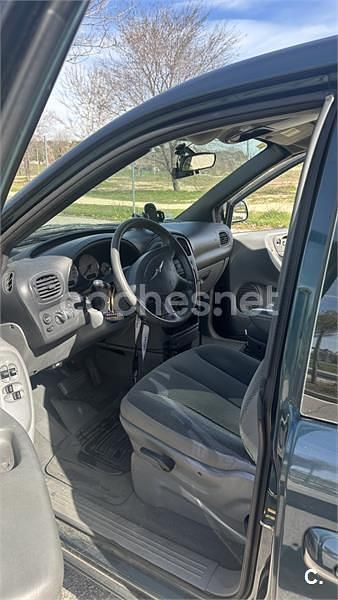 Usado Chrysler Grand Voyager 150 CV (110 kW) 2006 Verde Monovolumen