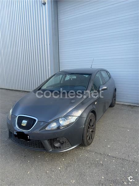 Gris / plata Usado 2007 Seat Leon Sport Berlina | 5300 € (Precio justo) - Imagen 1/4