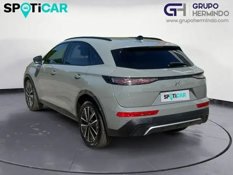 Usado DS Automobiles DS7 Crossback Rivoli 130 CV (95 kW) 2023 Gris / plata SUV